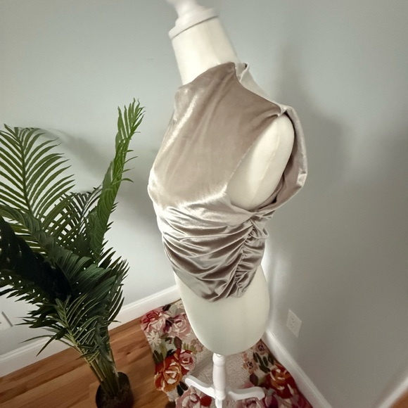 Abercrombie & Fitch Shimmering Silver Blouse - Picture 2 of 6